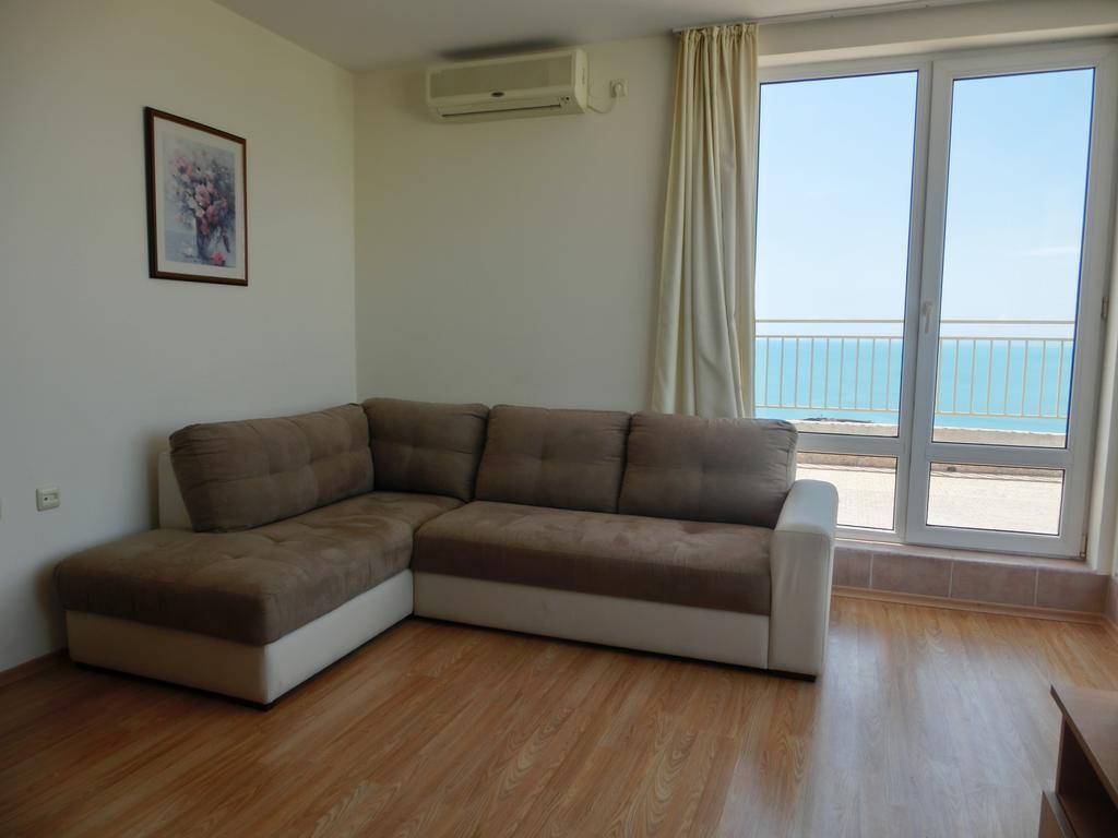 Panoramic Sea View Apartment Crown, Pools And Beach, Sveti Vlas Buitenkant foto